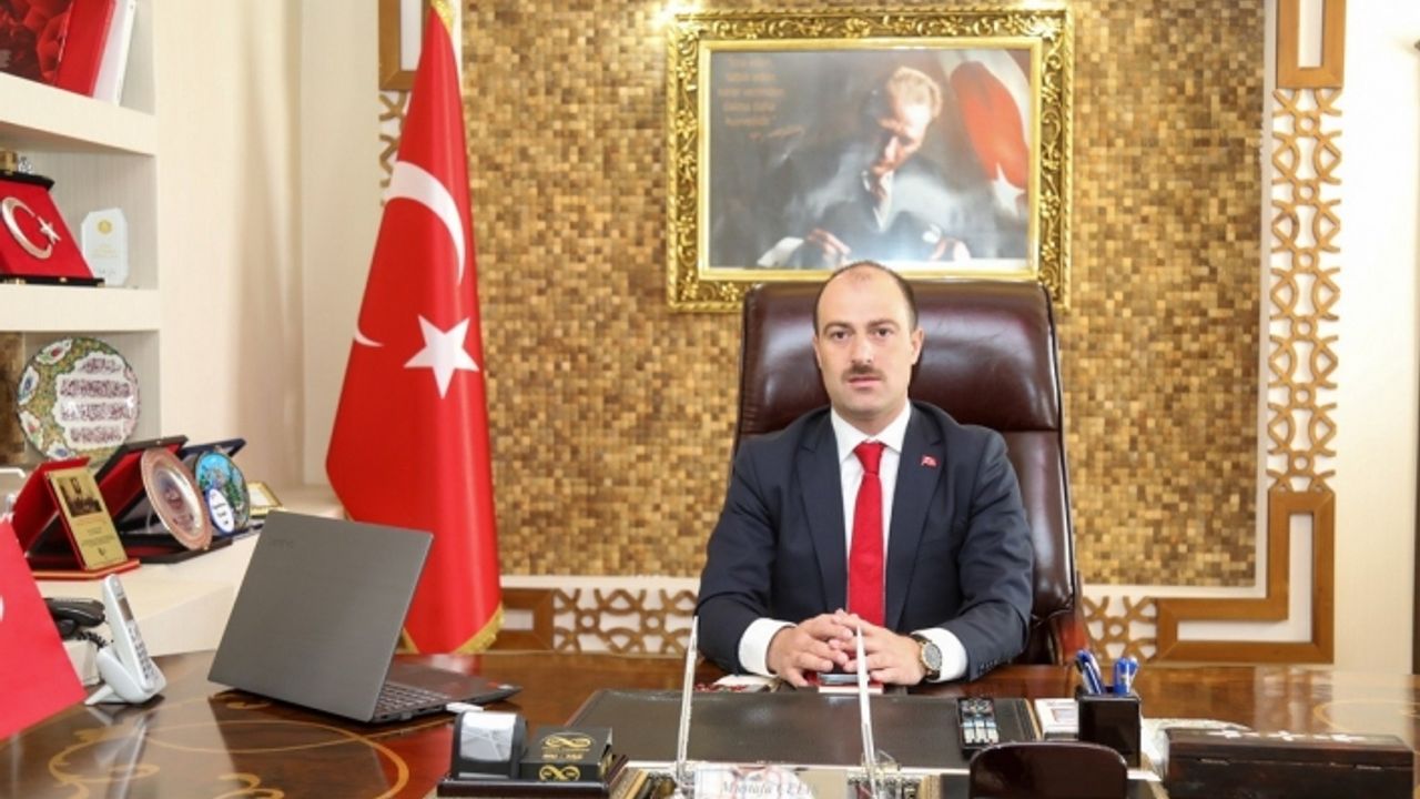 Başkale Kaymakamı Mustafa Çelik Göreve başladı