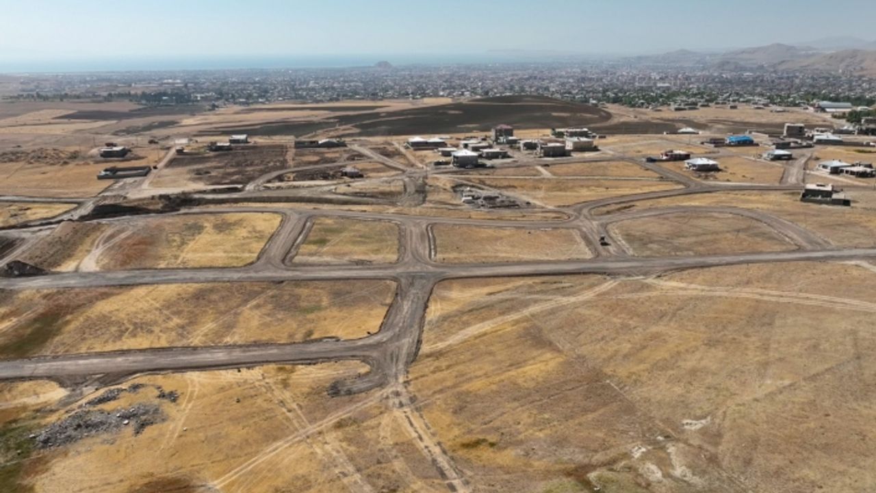 Çevre yolu bağlantısını sağlayacak cadde ve sokaklarda çalışmalar sürüyor