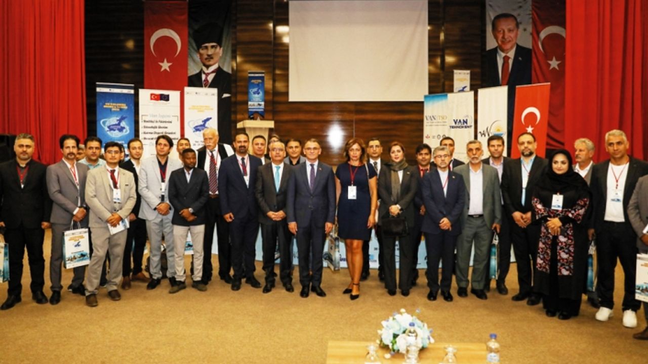 Uluslararası Girişimci ve Yatırımcı Zirvesi Van'da yapıldı