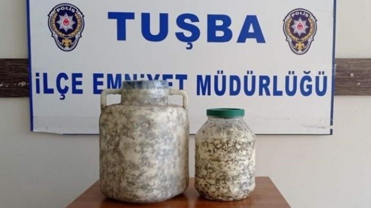 Van’da 30 kilo otlu peynir çalan 2 şüpheli yakalandı