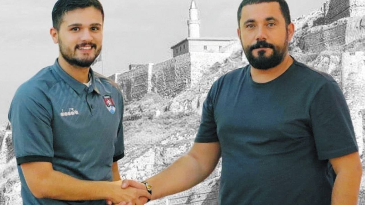 Vanspor'un anlaştığı Ümit Karaal, takımdan ayrıldı