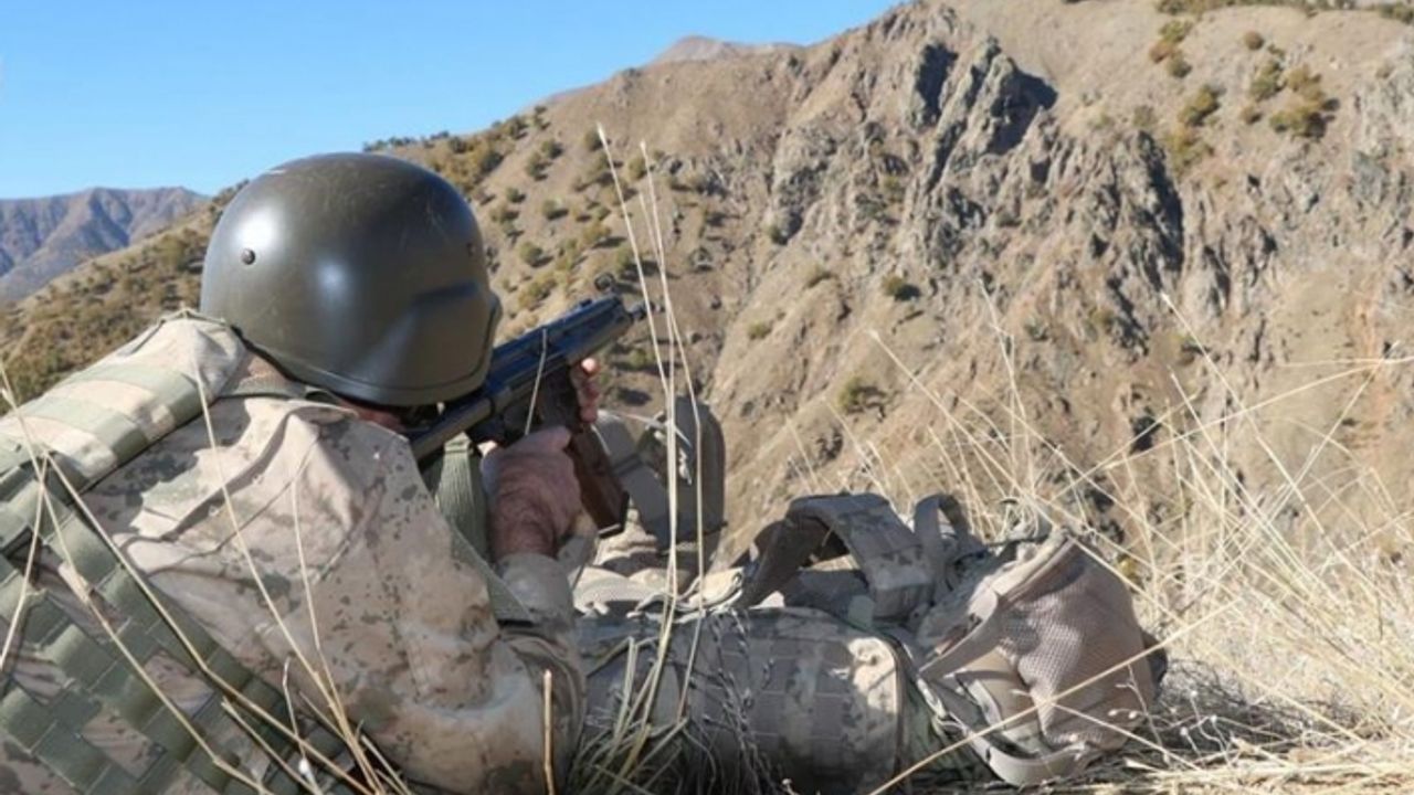 Bahçesaray’da 4 terörist etkisiz hale getirildi
