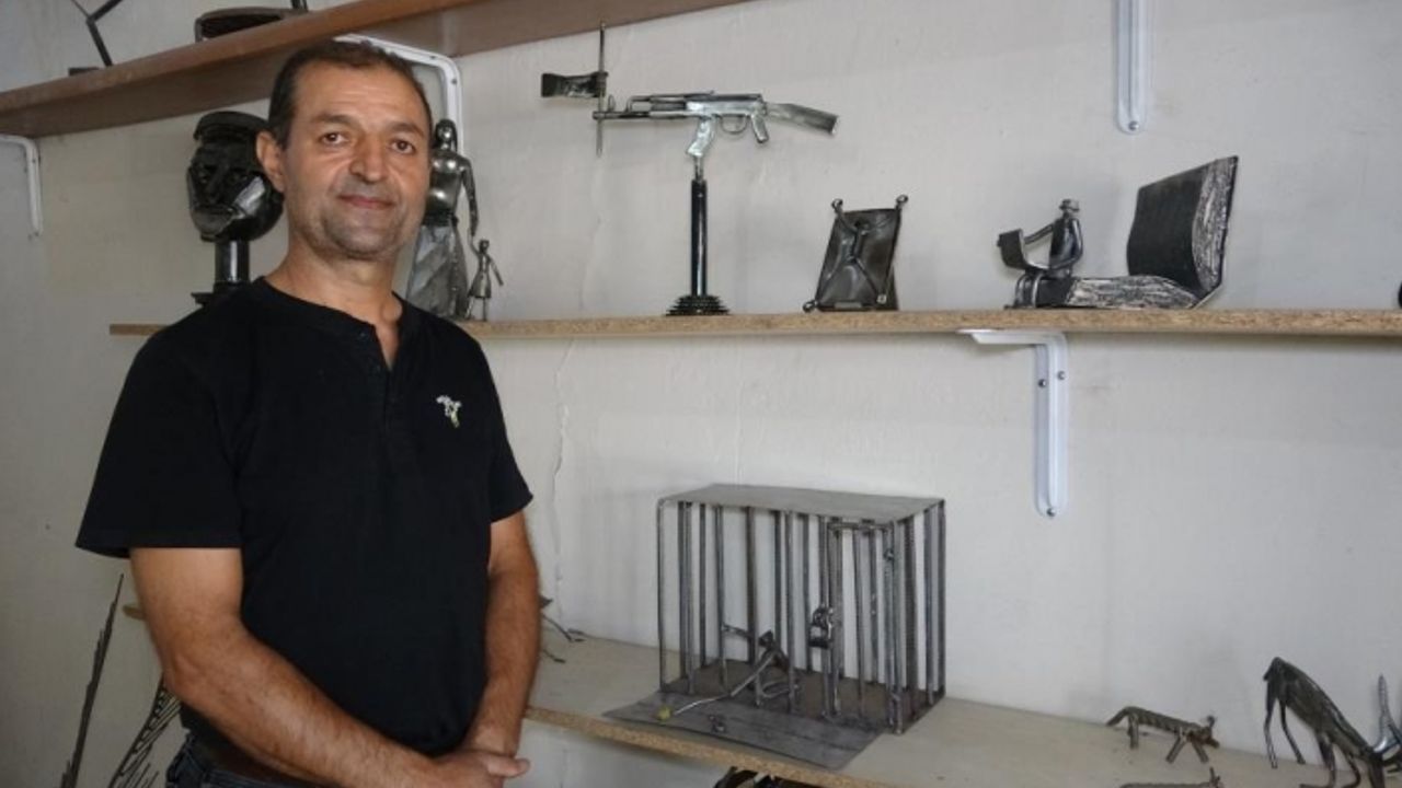 İranlı heykeltıraş, hurda malzemeyle teknoloji bağımlılığına dikkat çekti