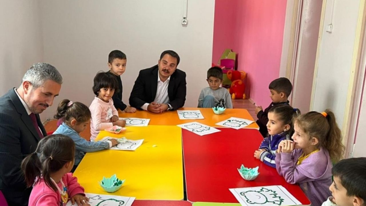 Kaymakam Aydoğan çocuklarla buluşmaya devam ediyor