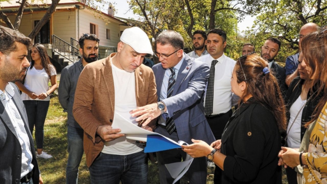 Vali Balcı, yaşam merkezi projesini inceledi