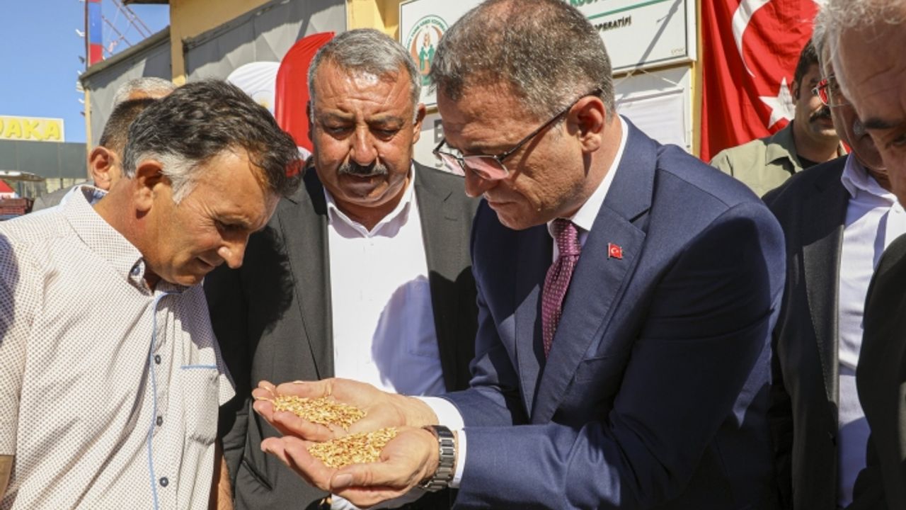 Van’da 2 bin 555 çiftçiye tohum desteği