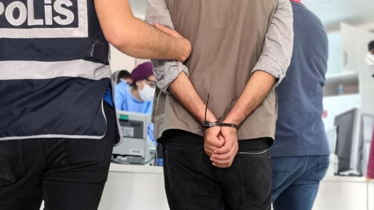 Van’da terör örgütlerine operasyon: 9 gözaltı