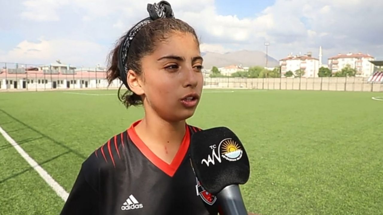Van’dan Milli takımlar karmasına 3 futbolcu…