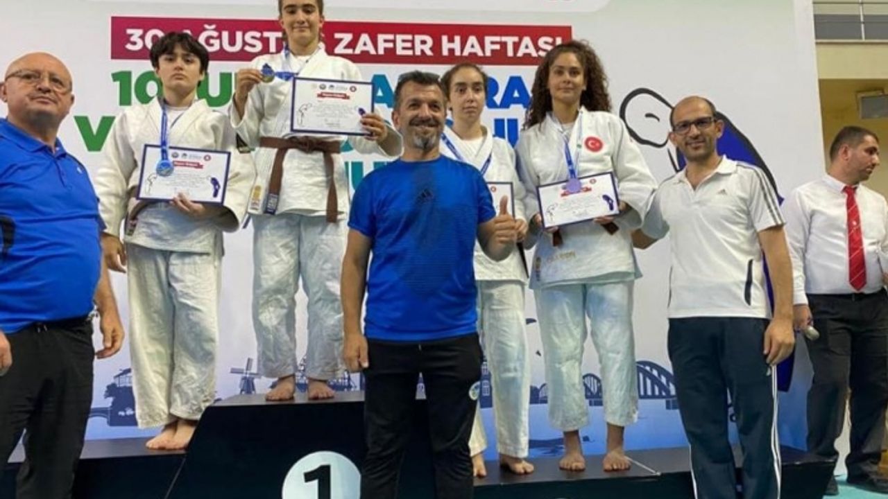 Vanlı judocular Sakarya’dan 2 birincilikle döndü