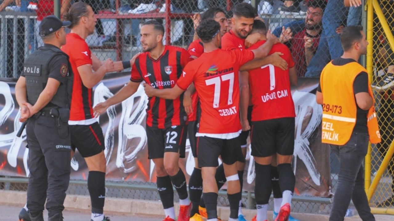 Vanspor'lu Uğur Can ve Alihan Kubalas haftanın onbirinde…