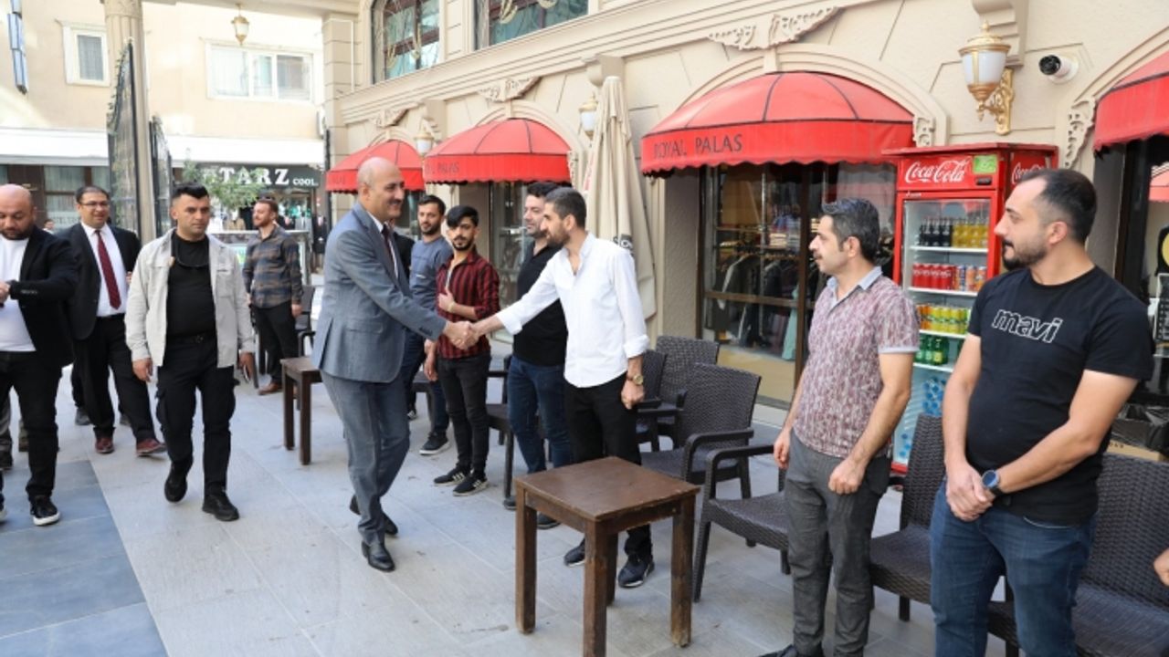 Başkan Vekili Aydın, esnafın sıkıntılarını dinledi