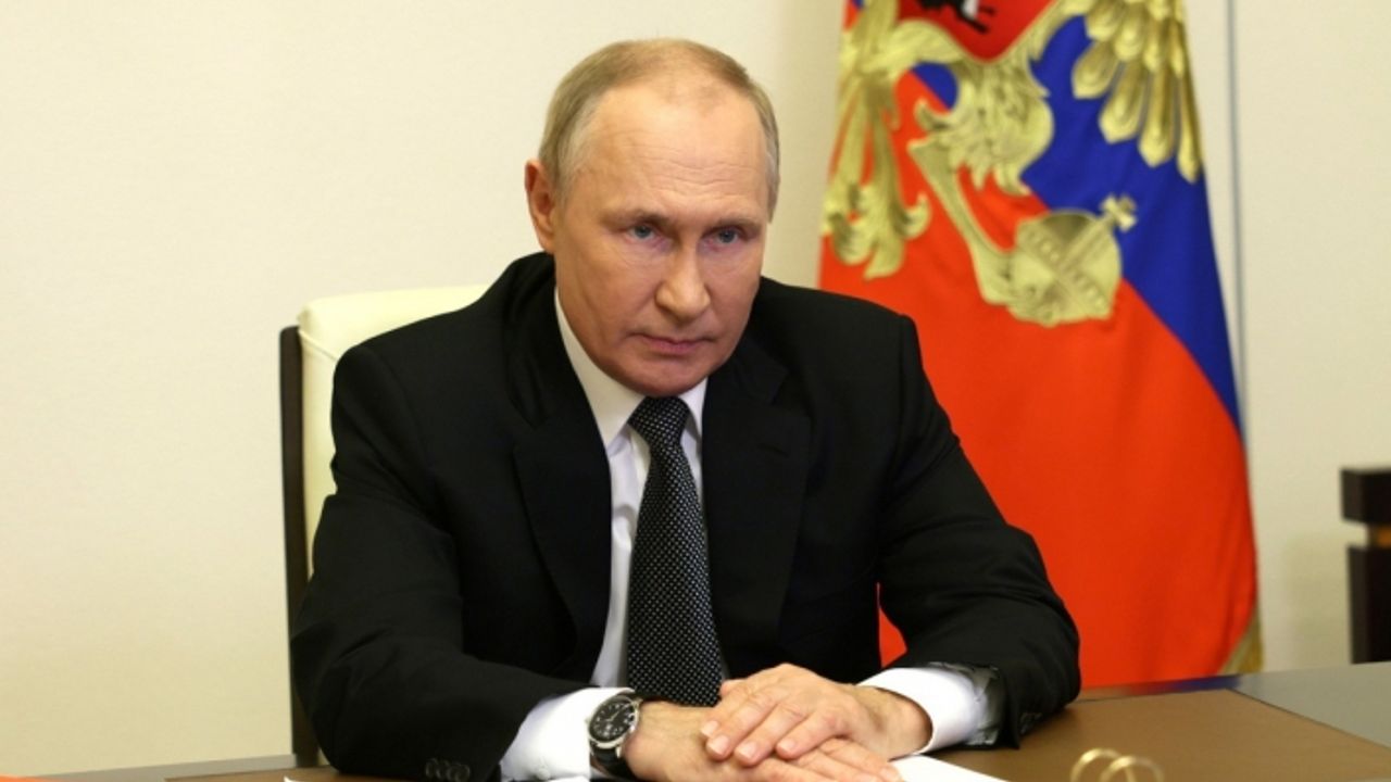 Putin, Ukrayna'dan ilhak edilen bölgelerde sıkı yönetim ilan etti