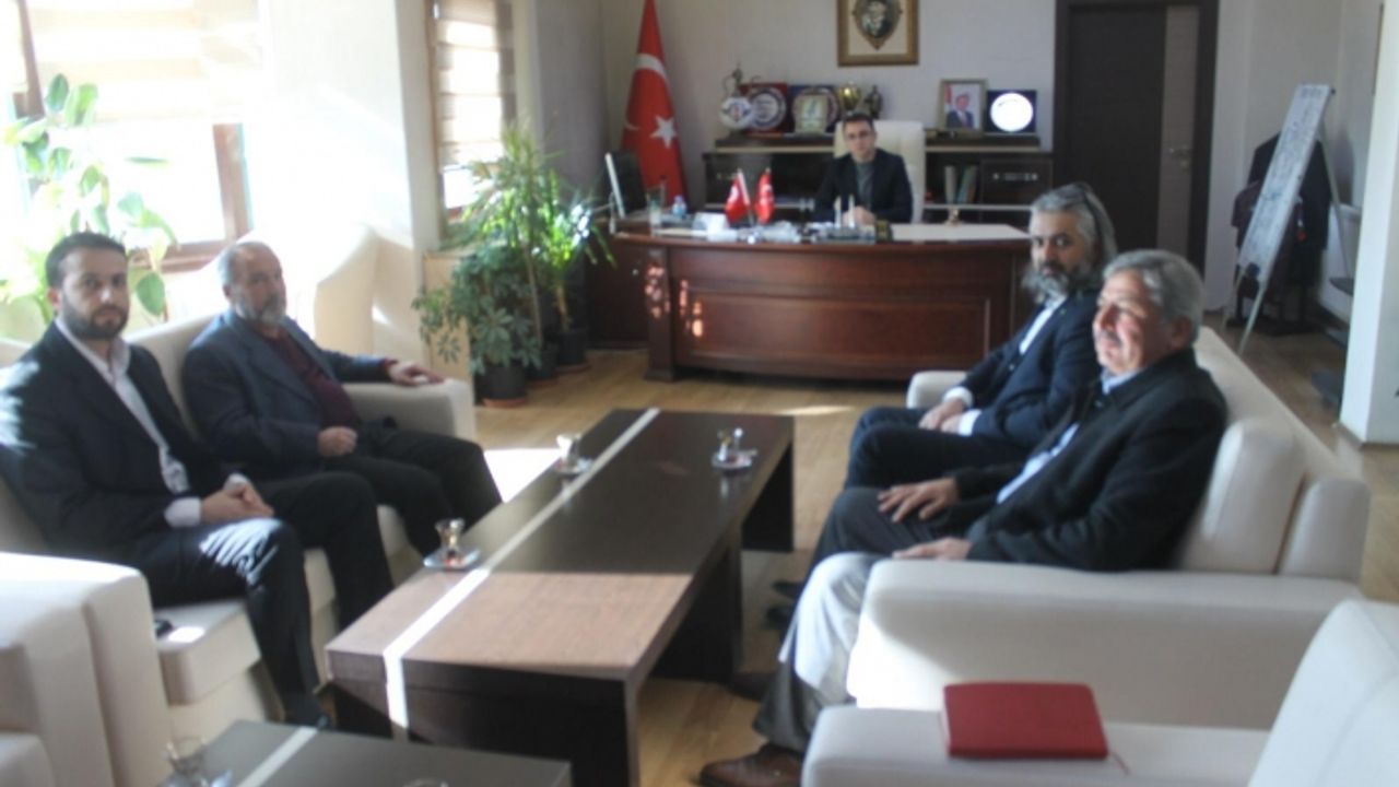 HÜDA PAR Özalp’ın sorunlarını Kaymakam Nasır’la görüştü