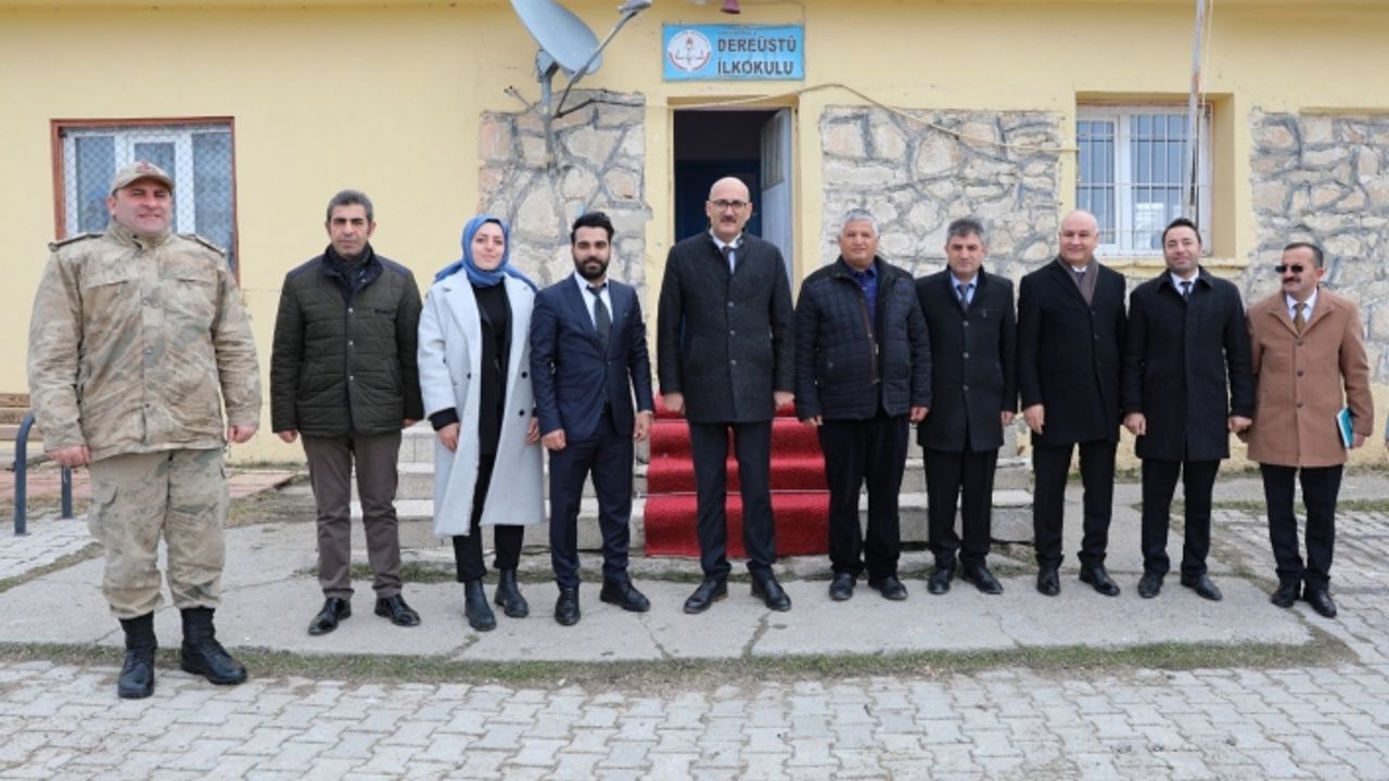 Başkan Vekili Aydın, okullarda incelemelerde bulundu