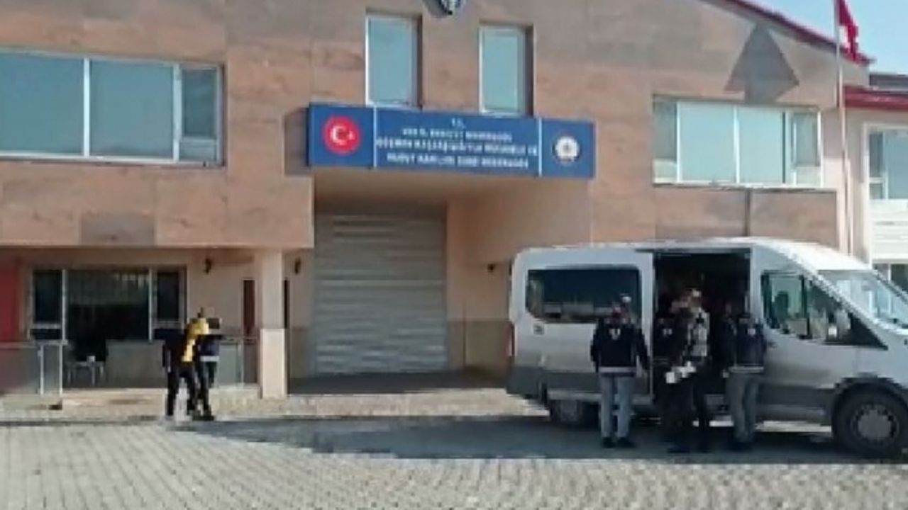 Van’da 13 organizatör tutuklandı