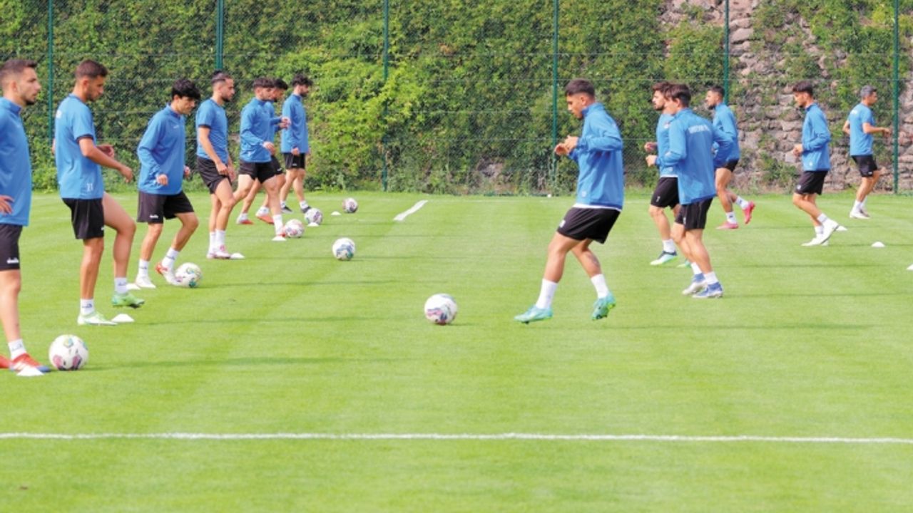 Vanspor, Antalya'da kampa giriyor