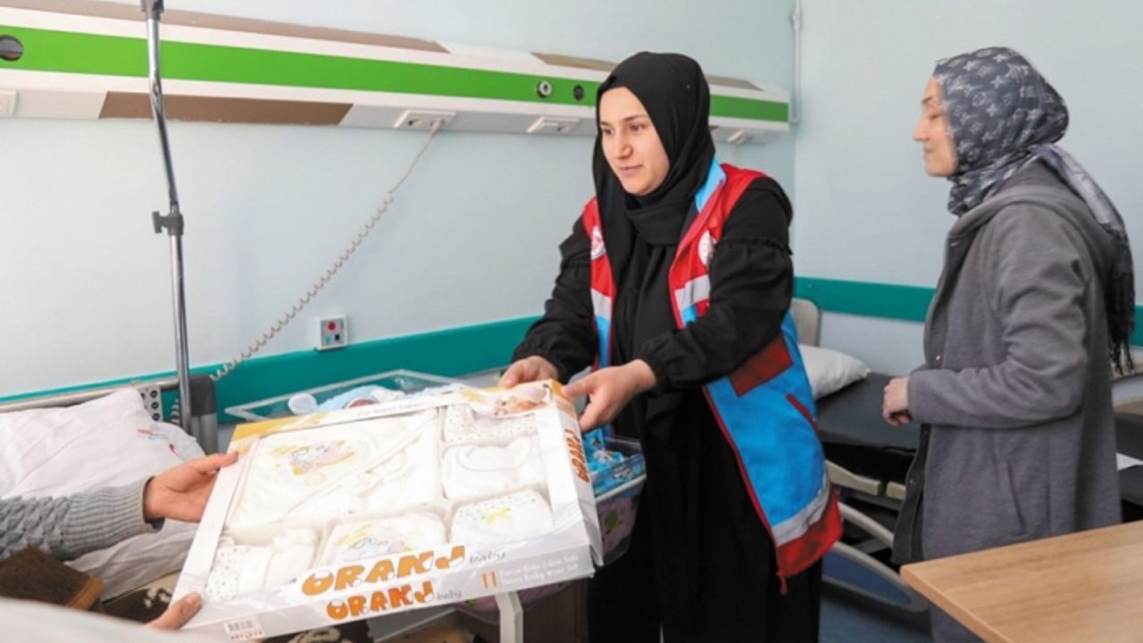 Başkale'de 'Hoş Geldin' Bebek Projesi hayata geçirildi