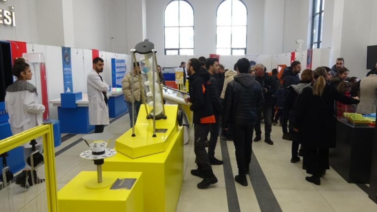 Van'da merakla beklenen bilim şenliği başladı