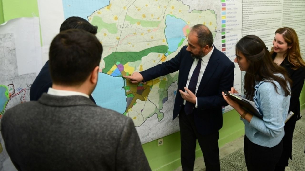 ​Van YYÜ’lü öğrenciler kentin haritasını çıkardı