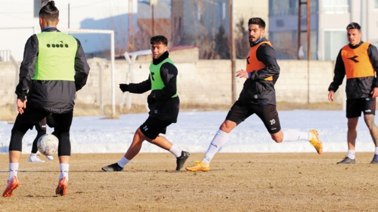 Bozkurt: Vanspor'da takım ruhu oluşturduk