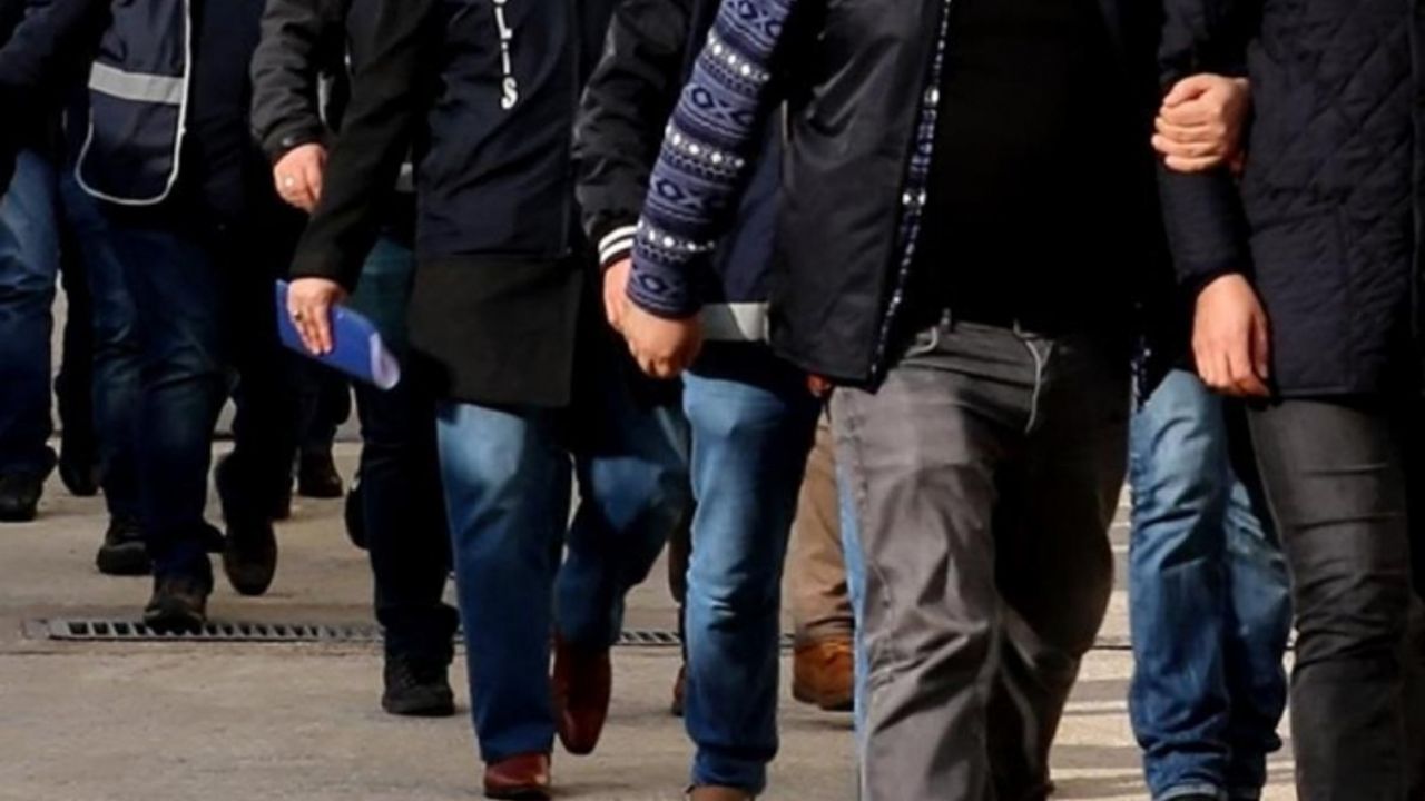 Van’da değişik suçlardan 14 kişi tutuklandı