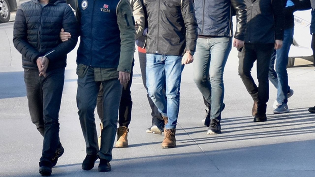 Van’da değişik suçlardan 27 kişi tutuklandı