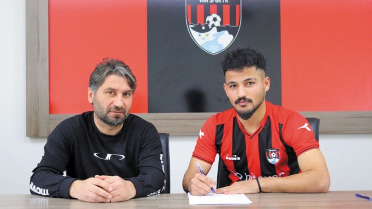 Vanspor, Oğuzhan Eskiköy'ü kadrosuna kattı