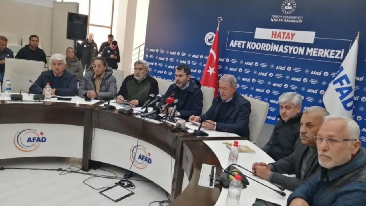 Bakan Kurum: 'Türkiye genelinde 202 bin bina acil yıkılacak, ağır hasarlı veya yıkık'