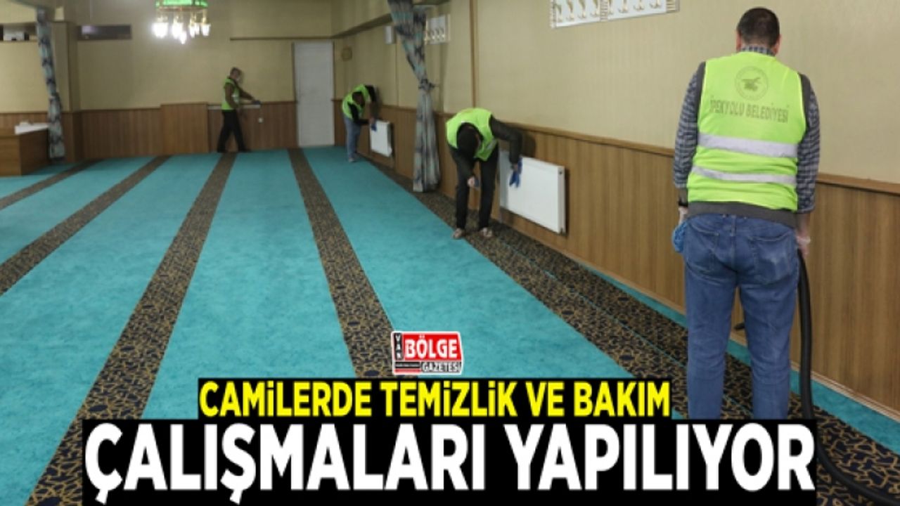 Camilerde temizlik ve bakım çalışmaları yapılıyor
