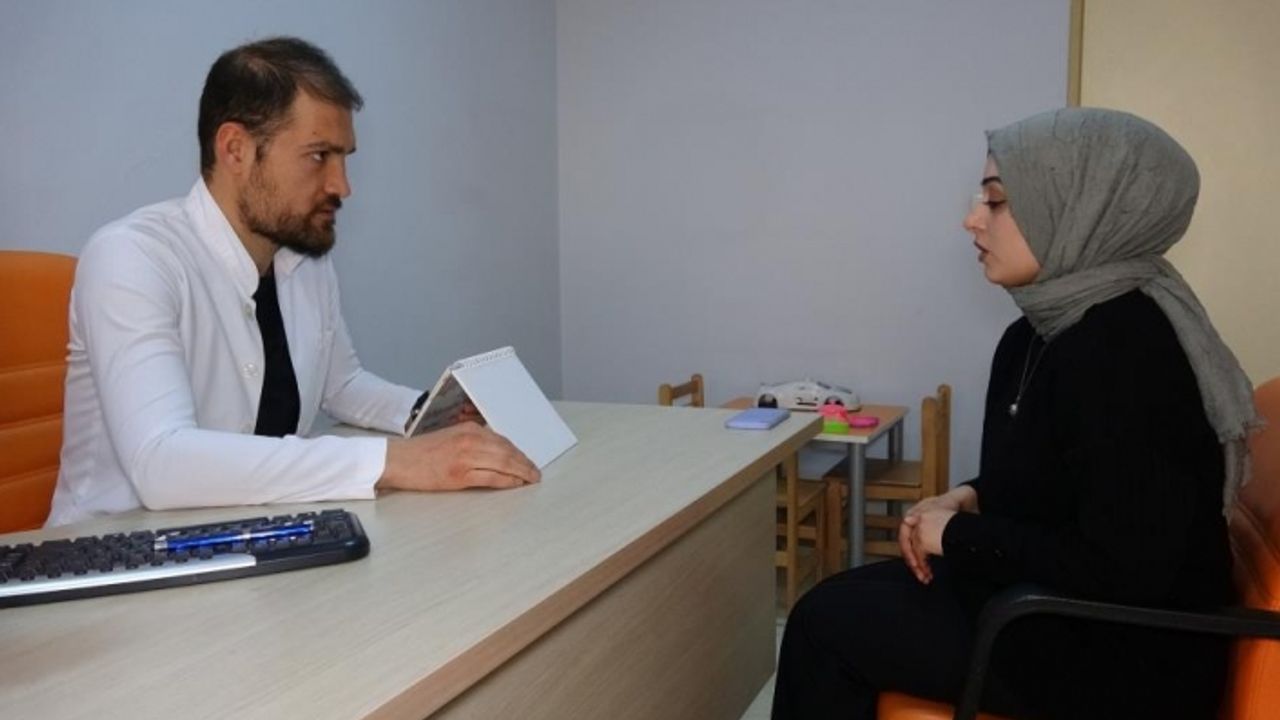 Van'da konuşma güçlüğü yaşayan hastalar tedavi ediliyor
