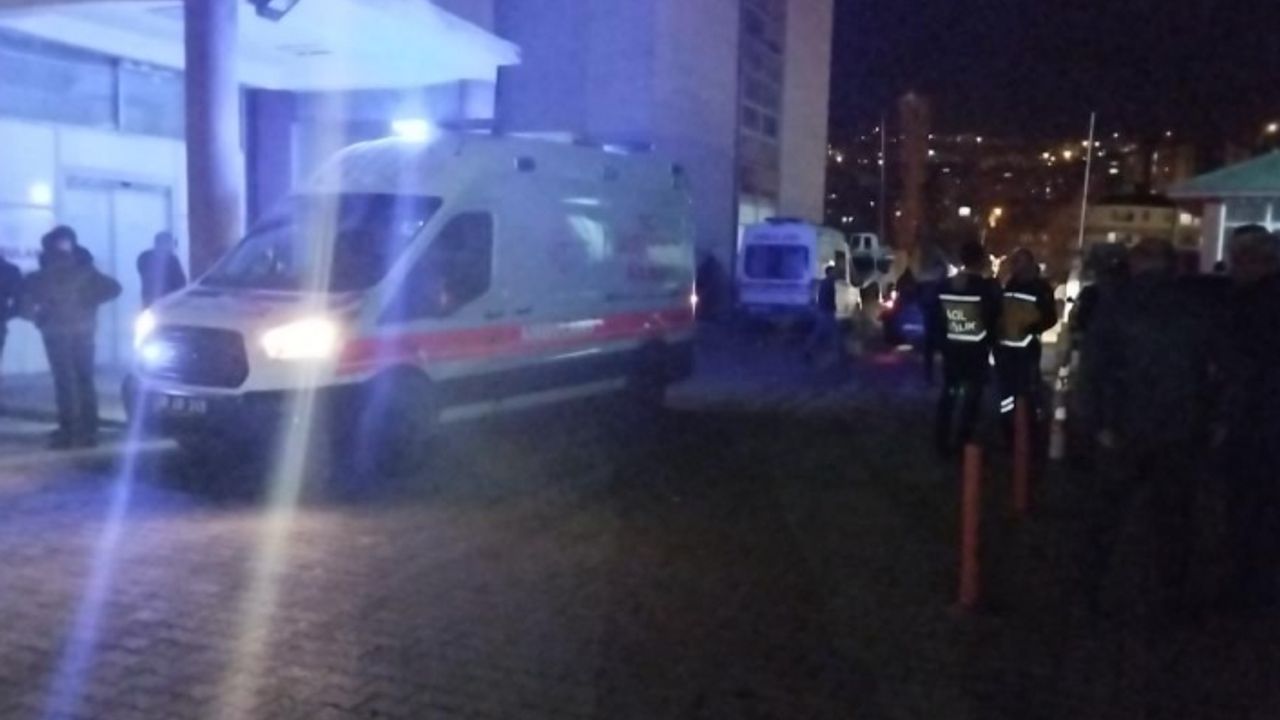 Van-Hakkari karayolunda kaza: 1 ölü, 1 yaralı