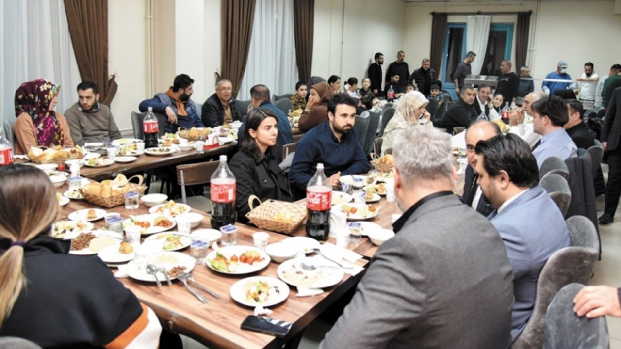 Van İl Sağlık Müdürlüğü depremzedeleri ağırladı