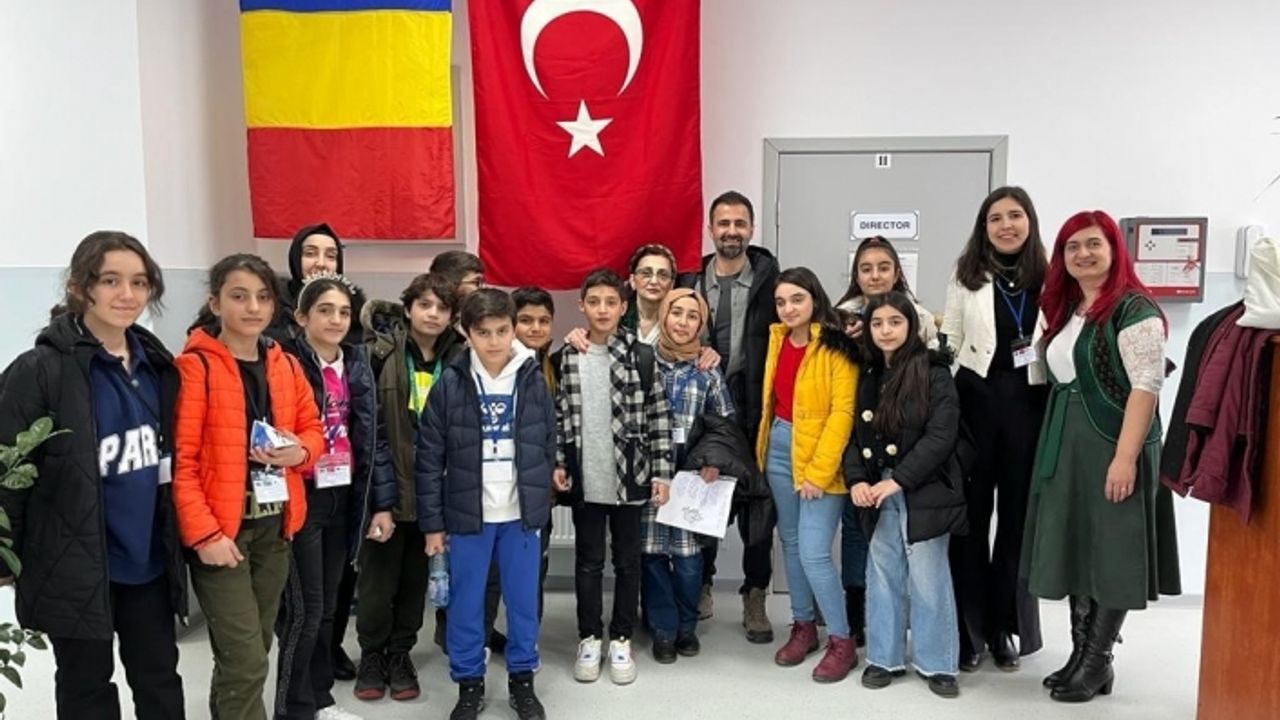Vanlı öğrenciler Avrupa'da akranlarıyla buluştu