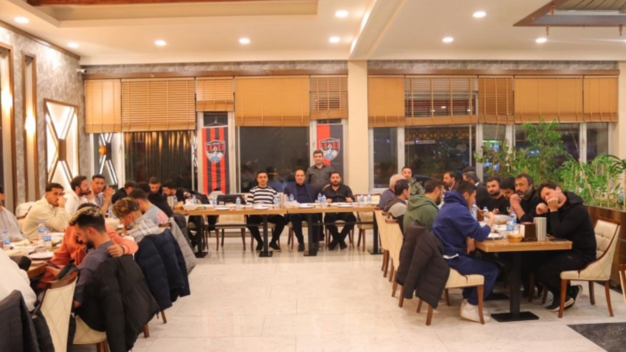 VATSO Başkanı Kandaşoğlu’ndan Vanspor’a moral yemeği