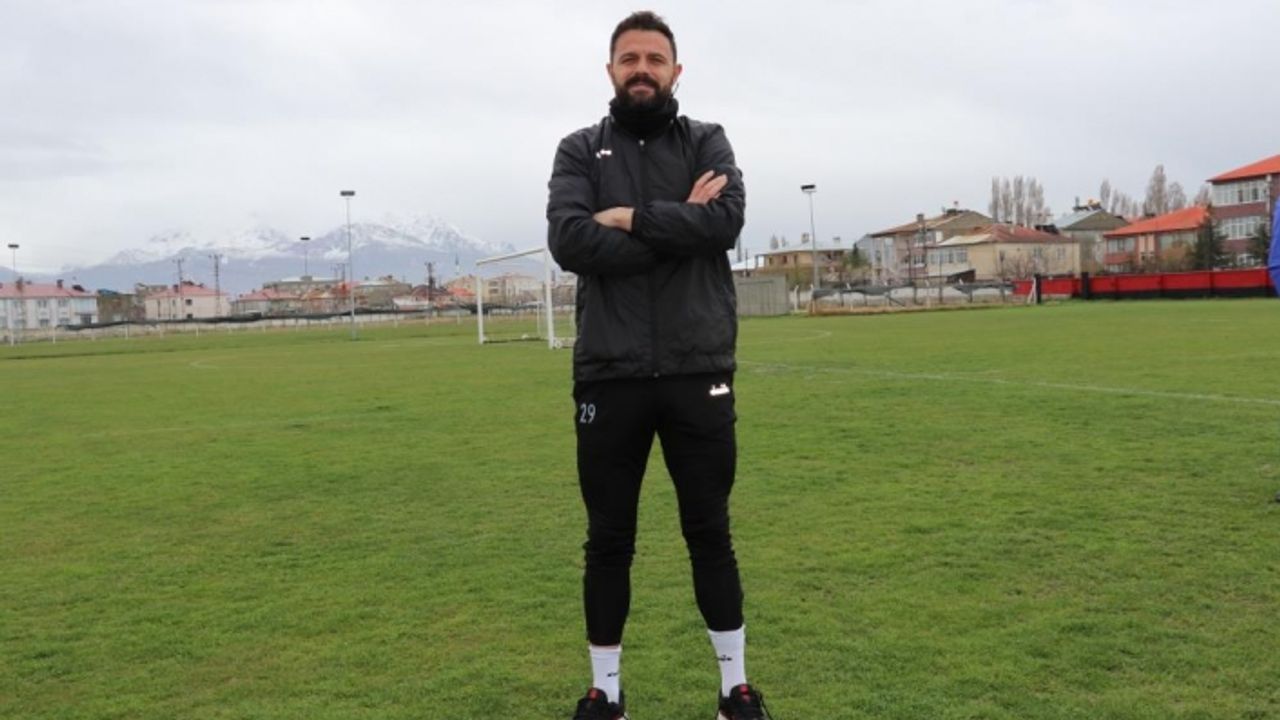 Vanspor FK kalecisi Haydar Yılmaz, Şenol Güneş'in rekorunu kırdı