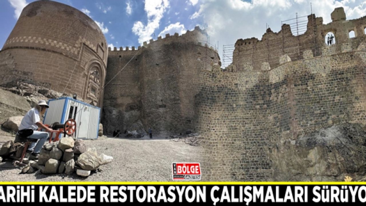 Tarihi kalede restorasyon çalışmaları sürüyor