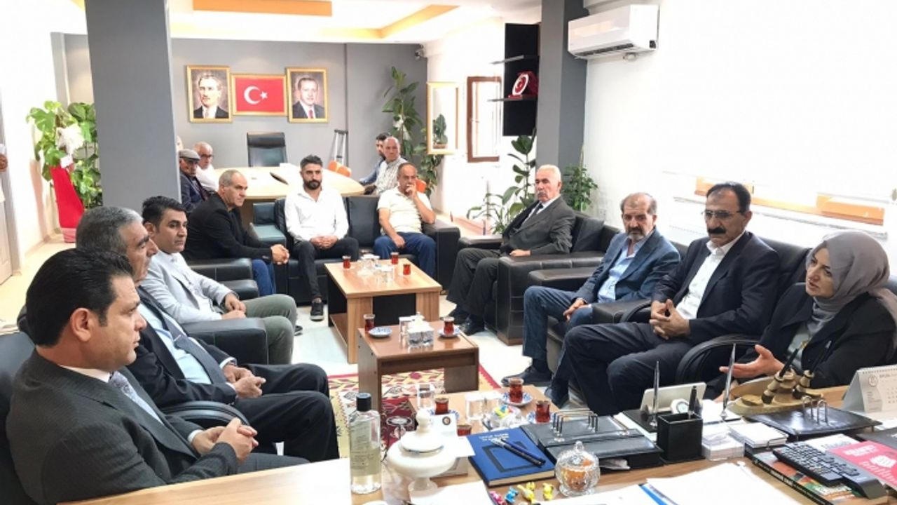 Orhan'dan Ak Parti yeni İlçe Başkanı Kuşan'a ziyaret