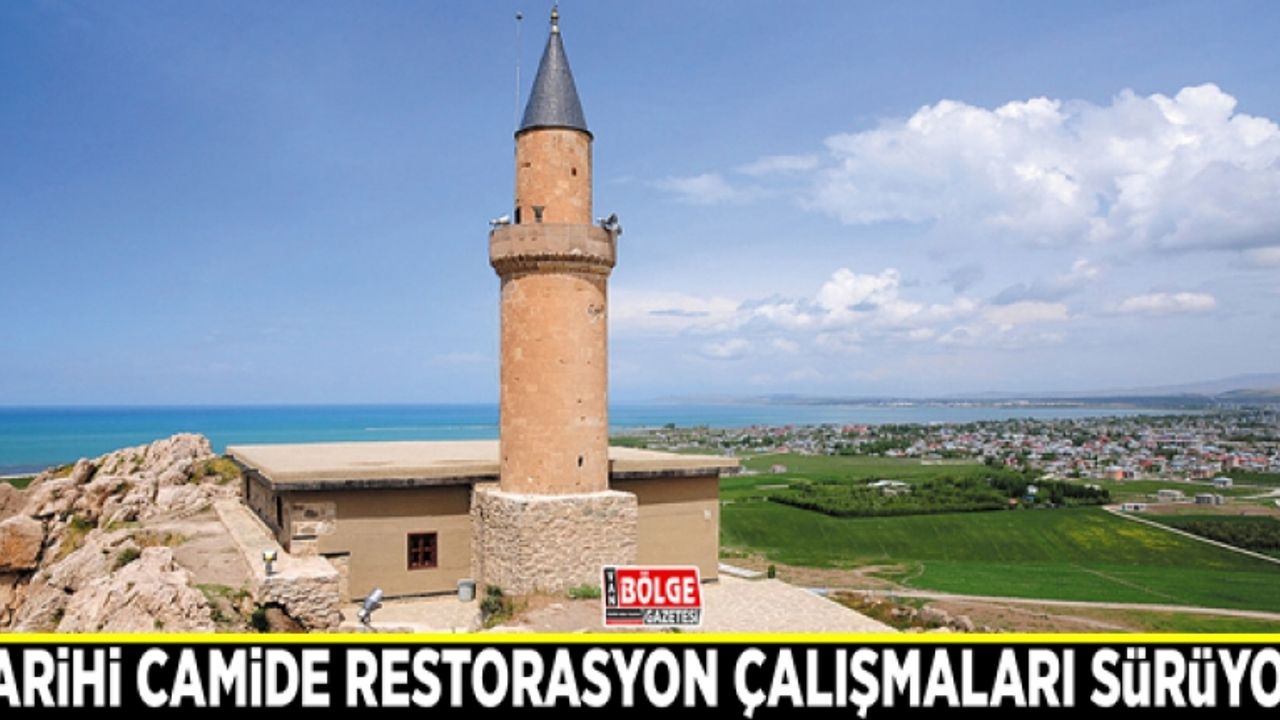Tarihi camide restorasyon çalışmaları sürüyor