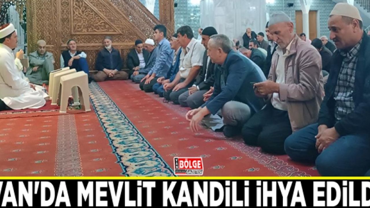 Van'da Mevlit Kandili ihya edildi
