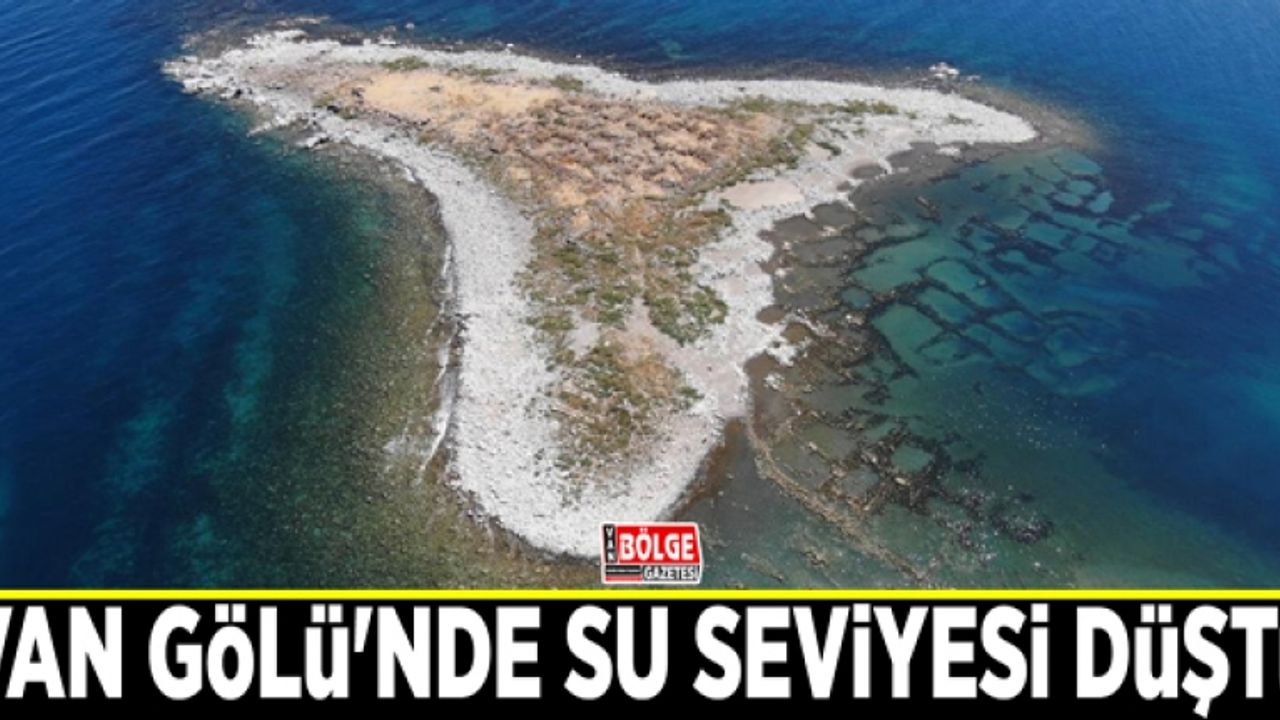 Van Gölü'nde su seviyesi düştü