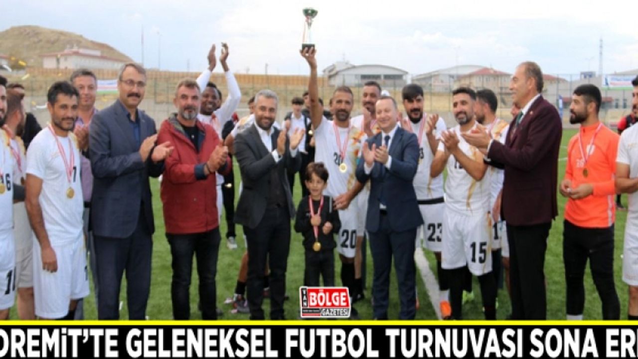 Edremit’te ‘Geleneksel Mahalleler Arası Futbol Turnuvası’ sona erdi