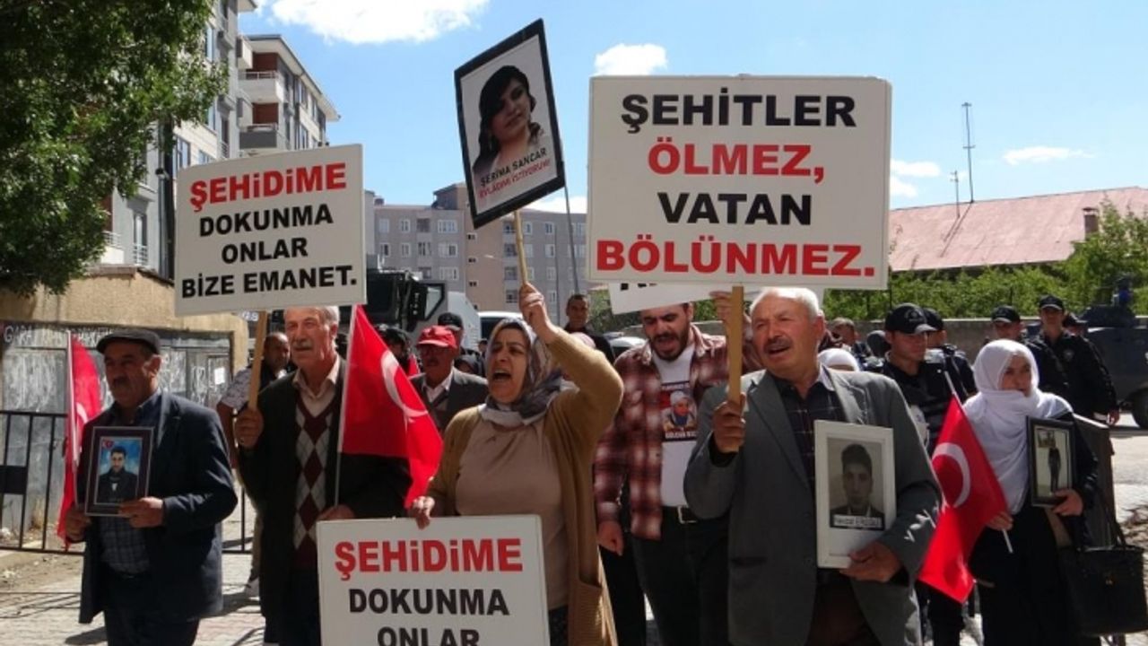 Van’daki evlat nöbeti devam ediyor