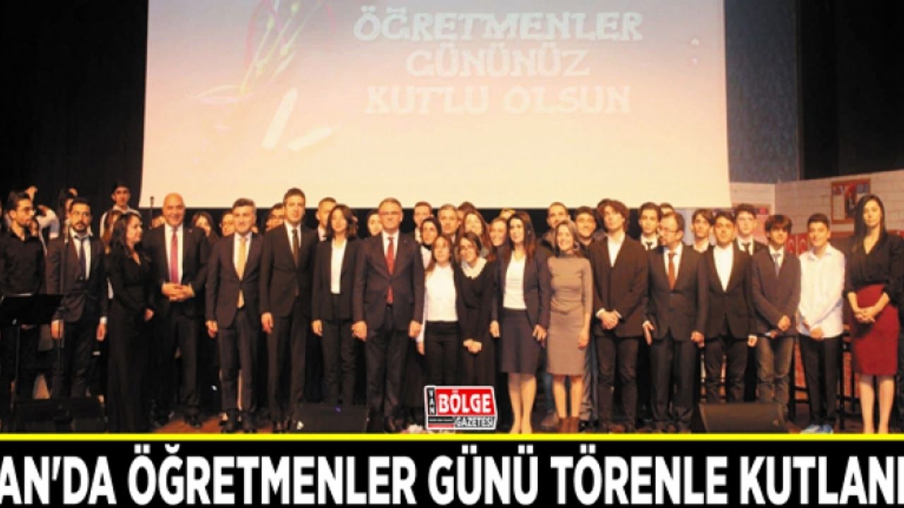 Van'da Öğretmenler Günü törenle kutlandı