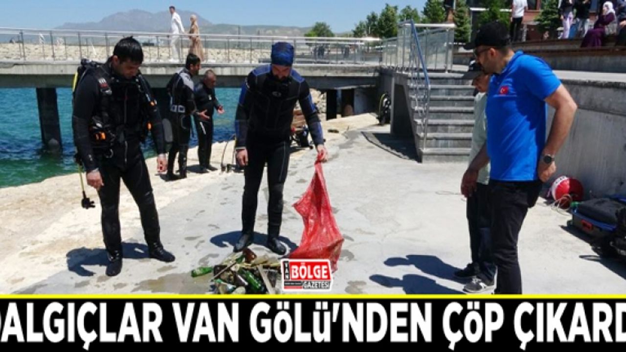 Dalgıçlar Van Gölü'nden çöp çıkardı