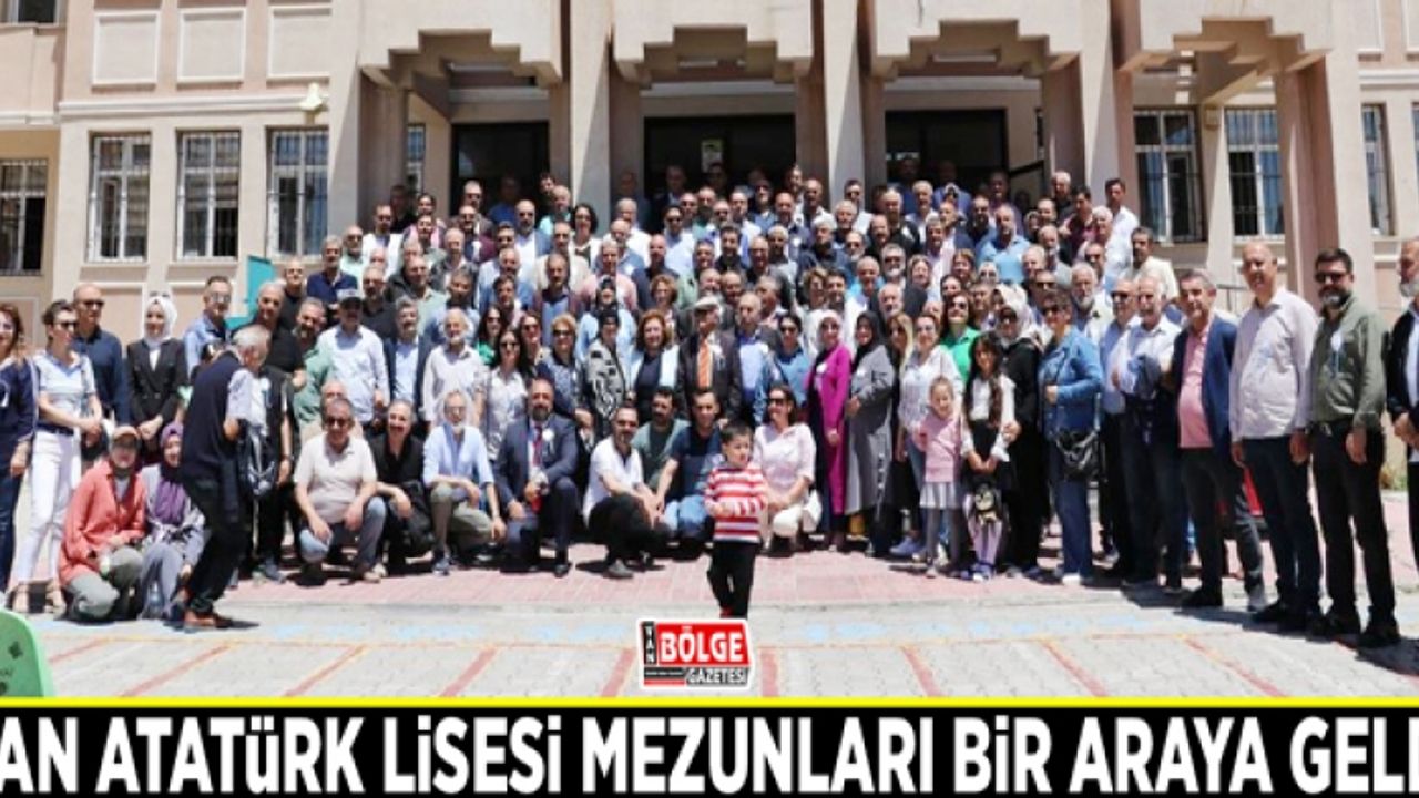 Van Atatürk Lisesi mezunları bir araya geldi