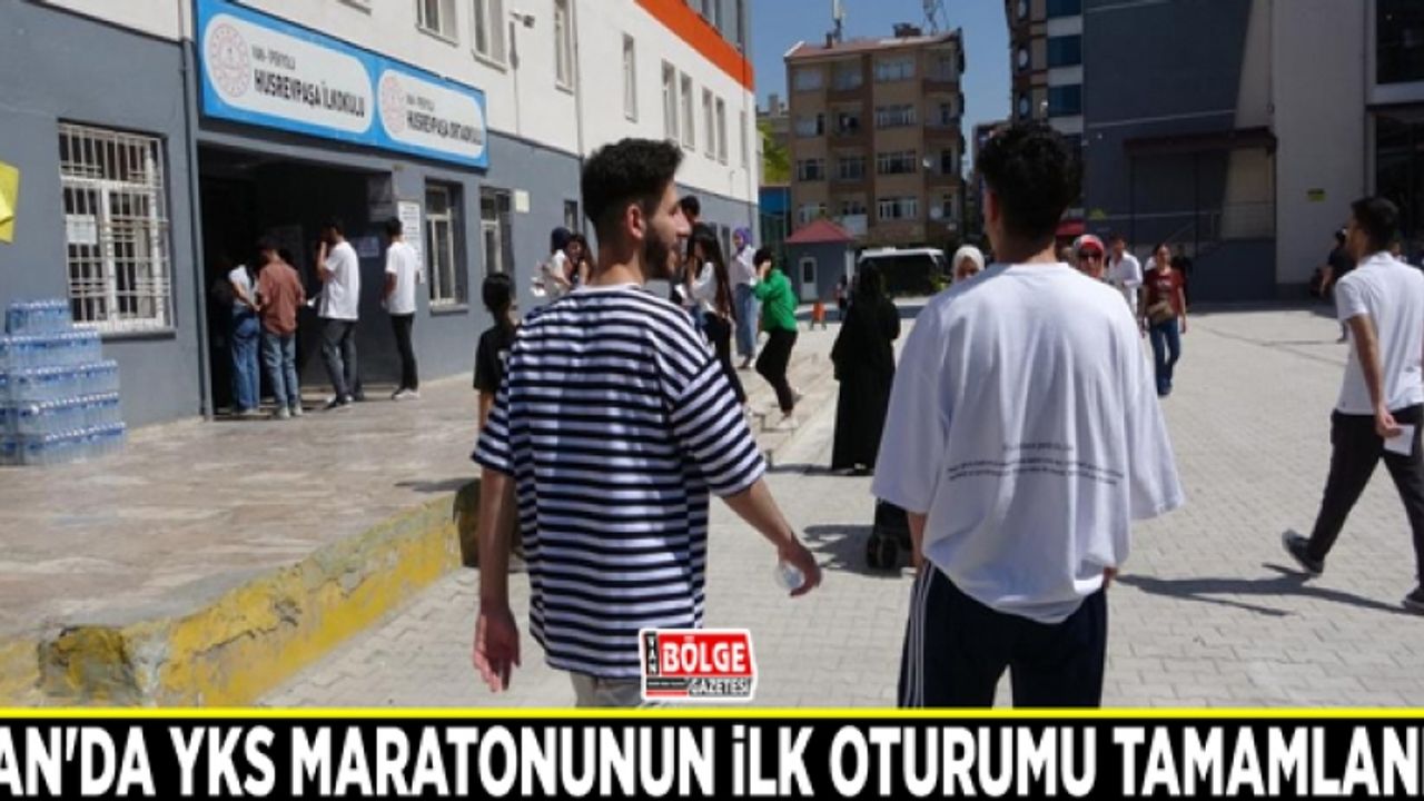 Van'da YKS maratonunun ilk oturumu tamamlandı