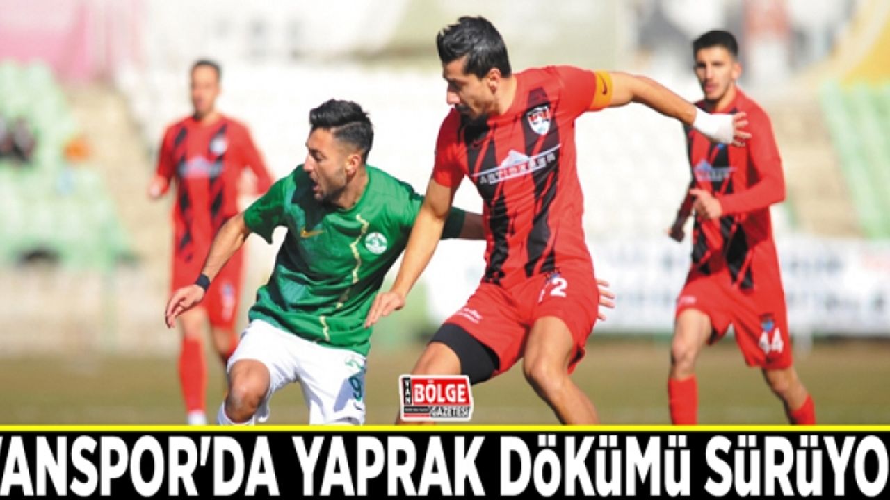 Vanspor'da yaprak dökümü sürüyor