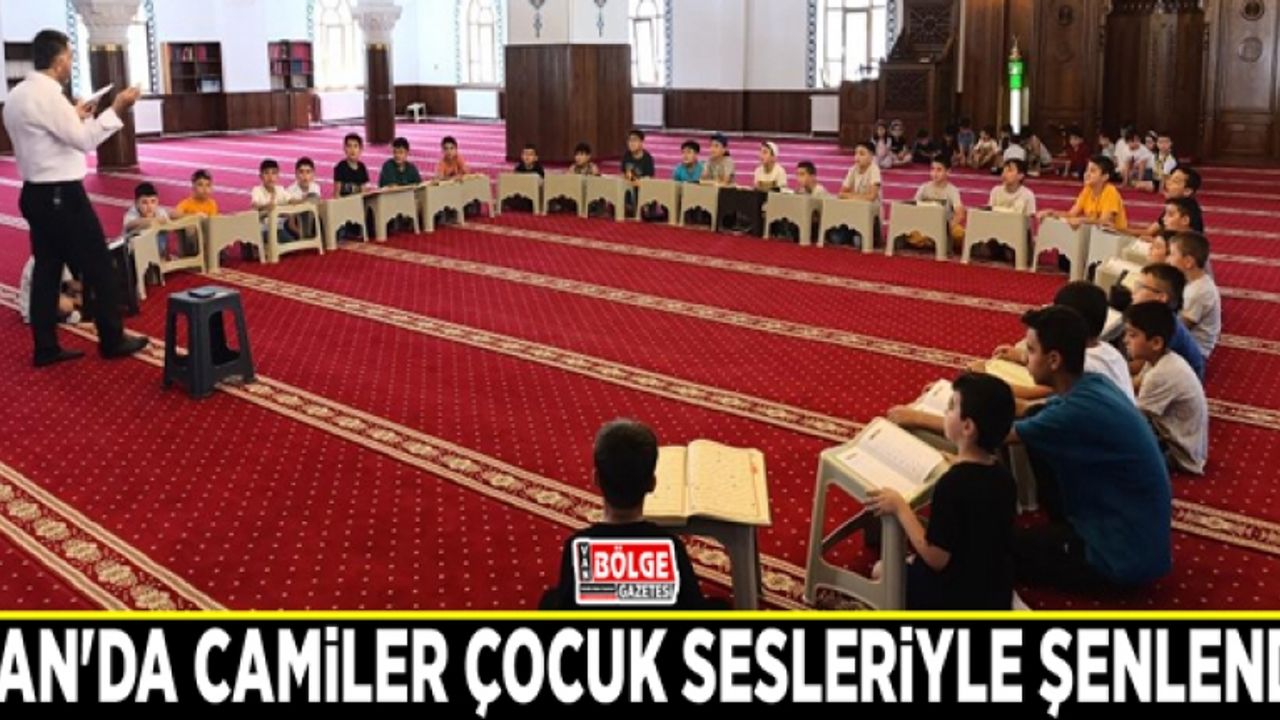 Van'da camiler çocuk sesleriyle şenlendi