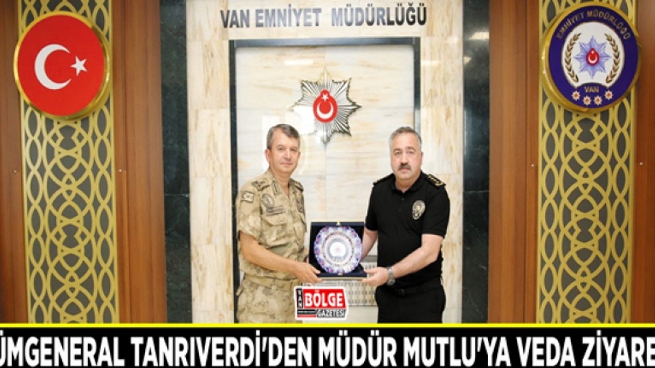 Tümgeneral Tanrıverdi'den Müdür Mutlu'ya veda ziyareti