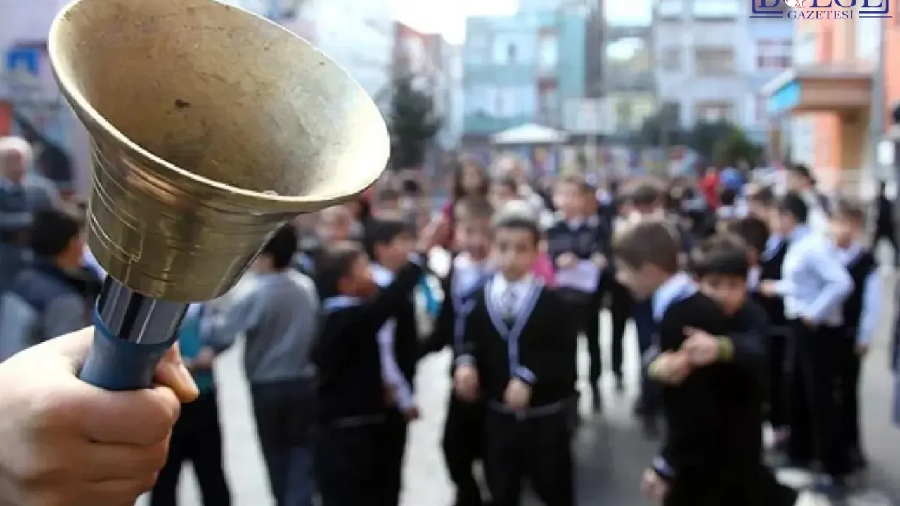 Öğrencileri Sevindiren Haber: Nisan'da 9 Gün Tatil Var mı?